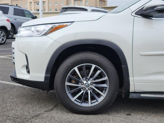 used 2018 Toyota Highlander car, priced at $18,993