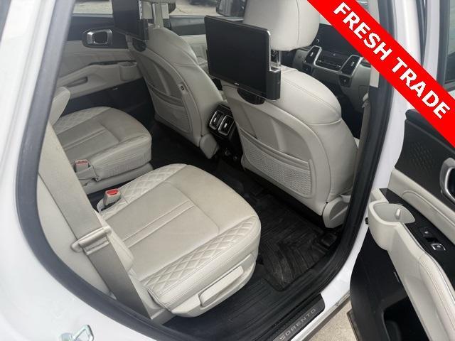 used 2022 Kia Sorento car, priced at $27,617