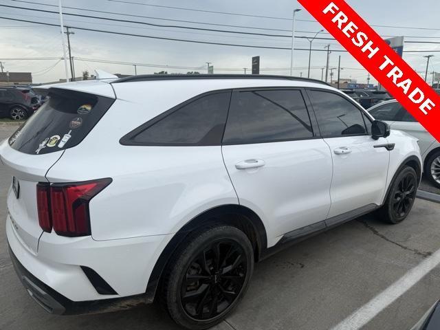 used 2022 Kia Sorento car, priced at $27,617