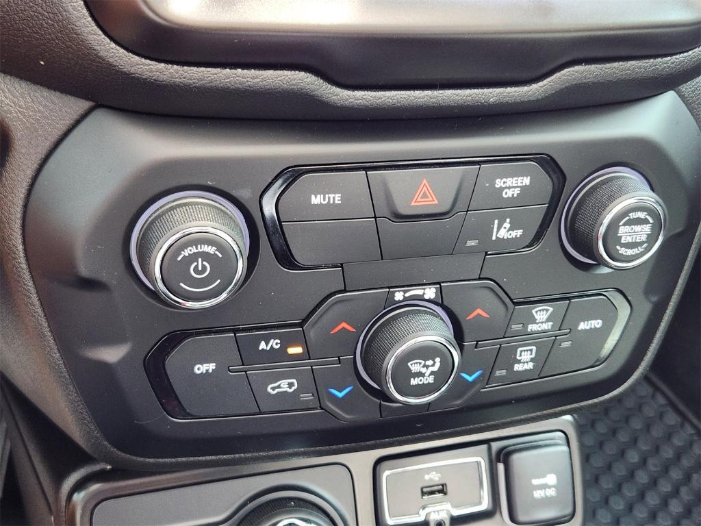 used 2022 Jeep Renegade car, priced at $22,200