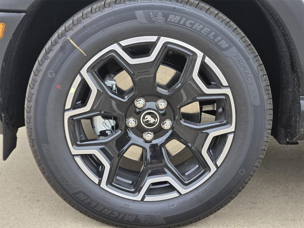 new 2025 Ford Bronco Sport car, priced at $34,584