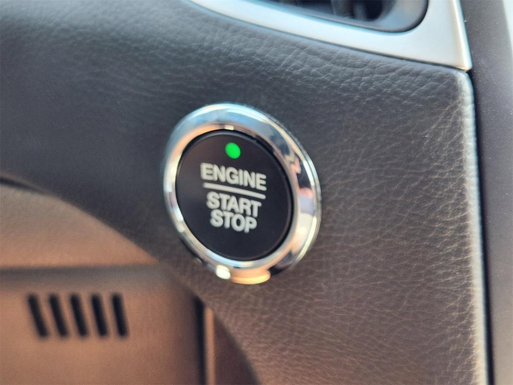 used 2024 Ford Edge car, priced at $23,600