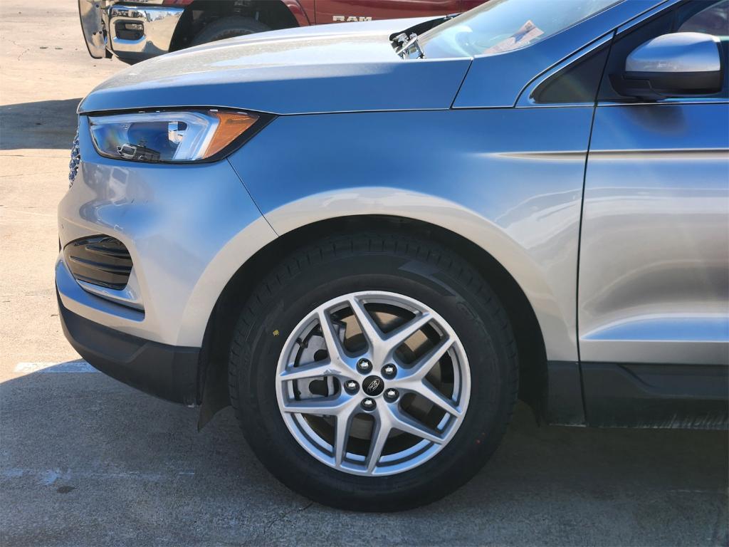 used 2024 Ford Edge car, priced at $23,600