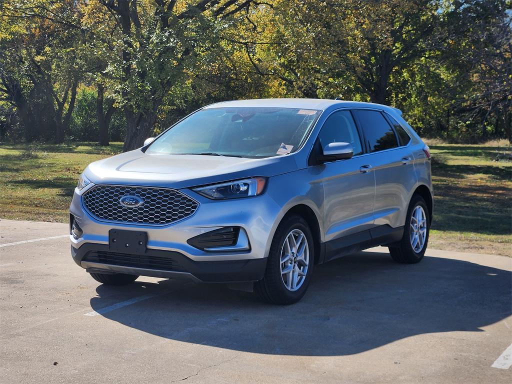 used 2024 Ford Edge car, priced at $23,600