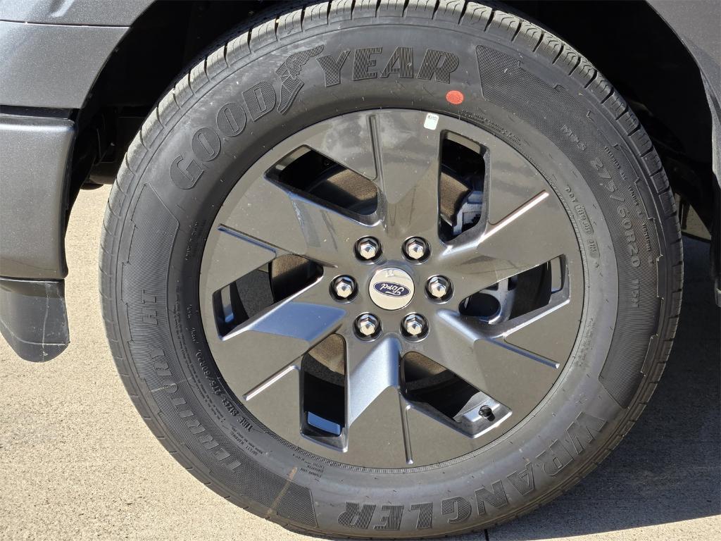 new 2025 Ford F-150 car, priced at $42,830