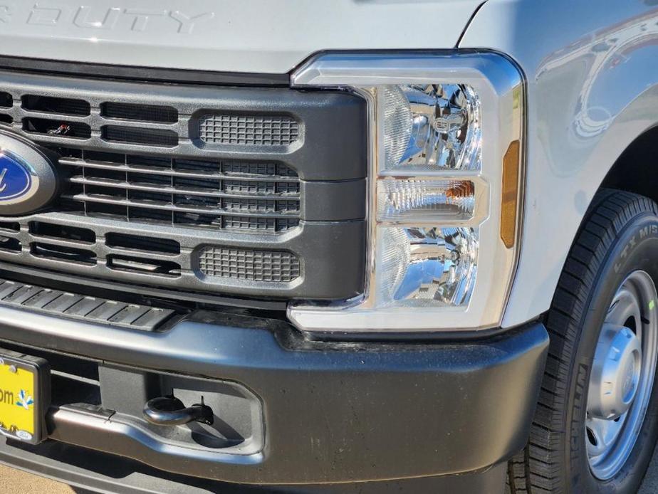 new 2024 Ford F-350 car, priced at $43,845