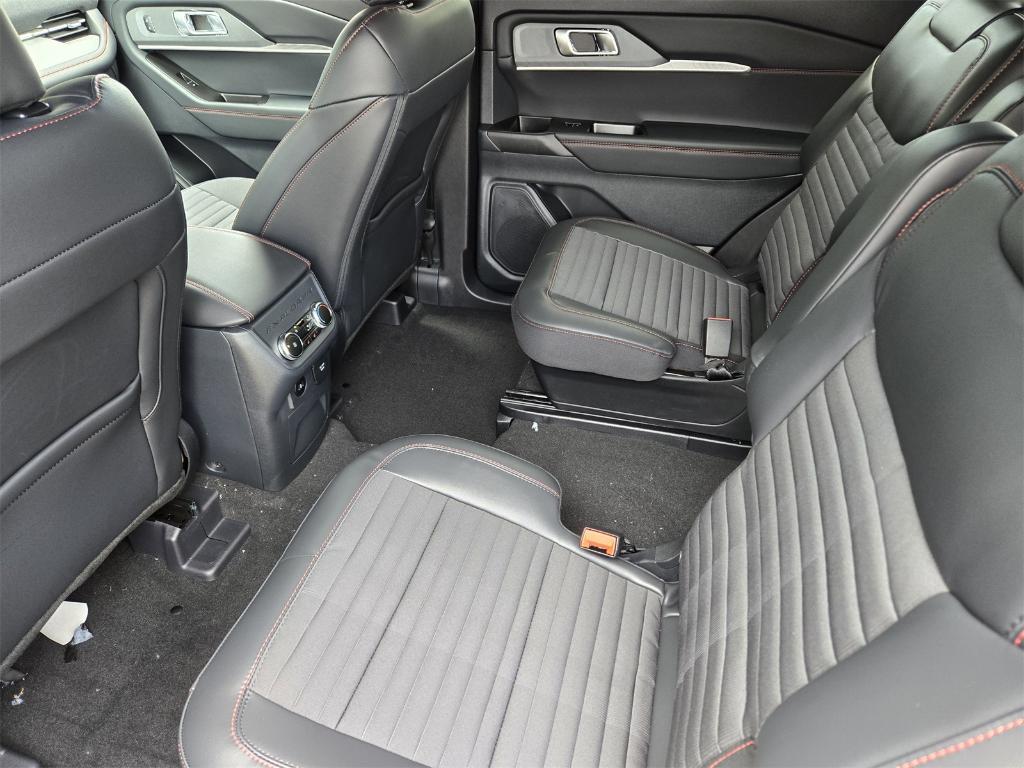 new 2025 Ford Explorer car, priced at $44,991