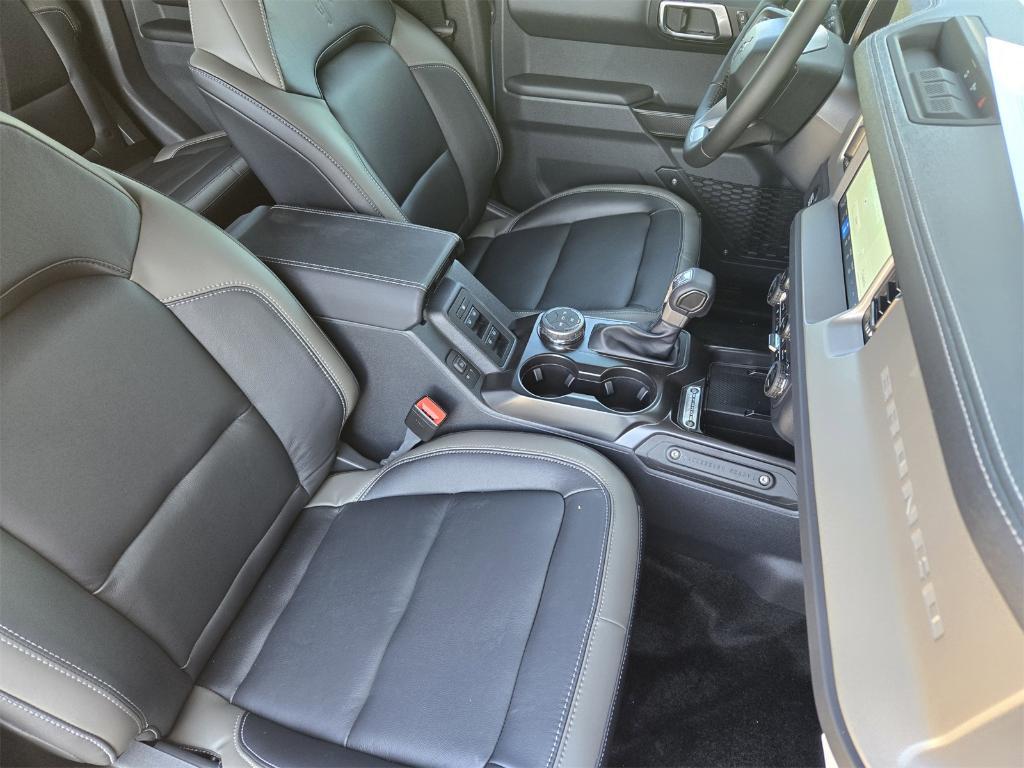 new 2025 Ford Bronco car, priced at $51,271