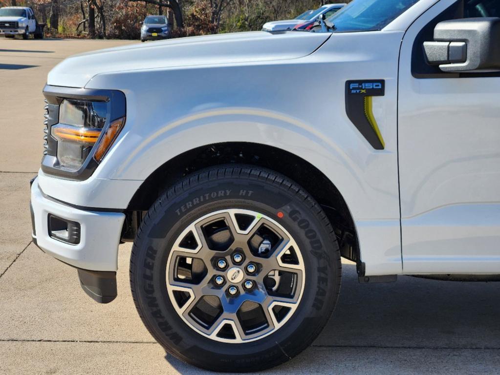 new 2024 Ford F-150 car, priced at $35,930