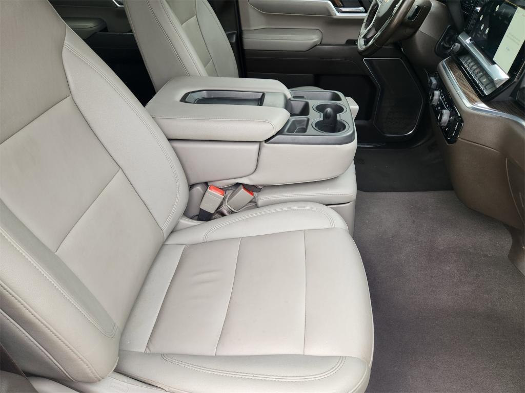 used 2022 Chevrolet Silverado 1500 car, priced at $33,700