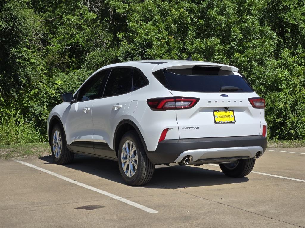 new 2025 Ford Escape car, priced at $21,044