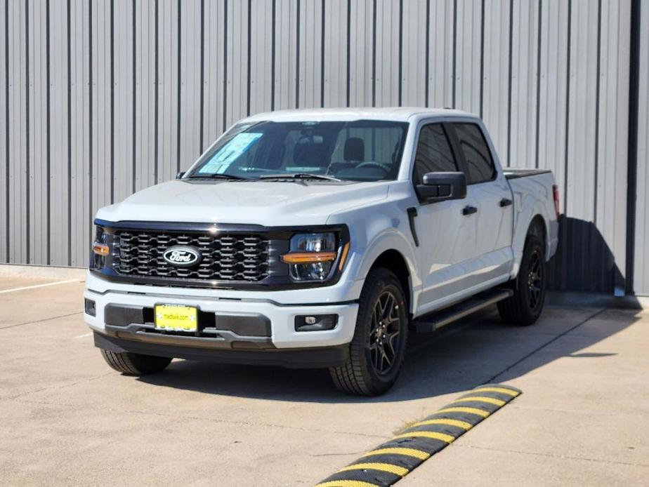 new 2024 Ford F-150 car, priced at $39,415