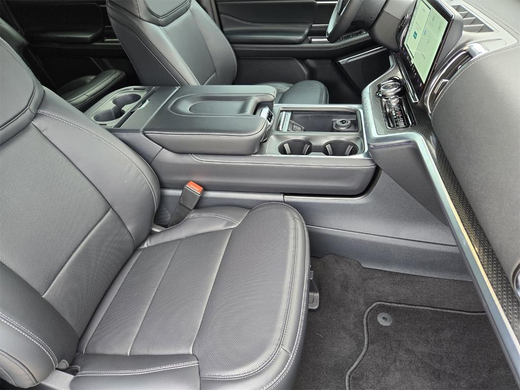 new 2025 Ford Expedition Max car, priced at $80,510