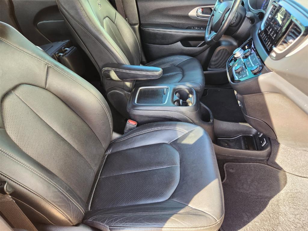 used 2020 Chrysler Pacifica car, priced at $22,110