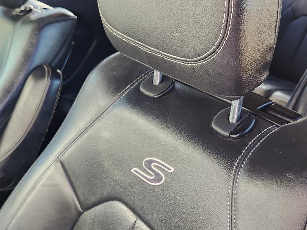 used 2020 Chrysler Pacifica car, priced at $22,110