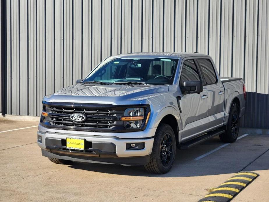 new 2024 Ford F-150 car, priced at $40,195