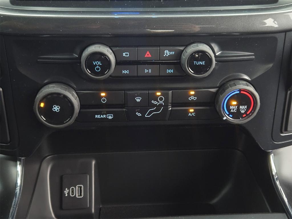 new 2025 Ford F-150 car, priced at $39,250