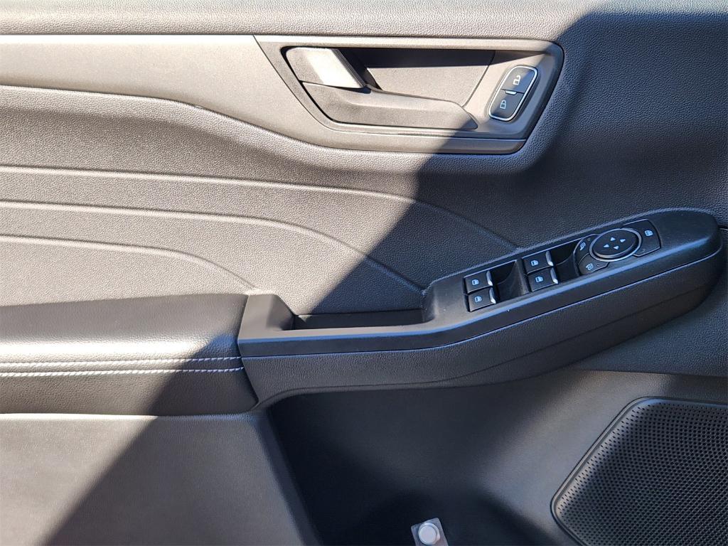 new 2025 Ford Escape car, priced at $22,350