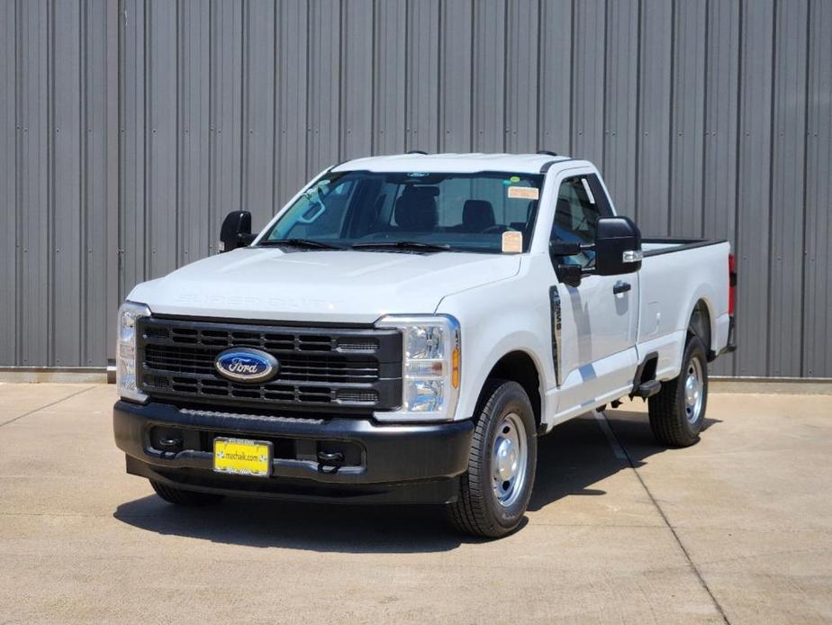 new 2024 Ford F-250 car, priced at $41,235