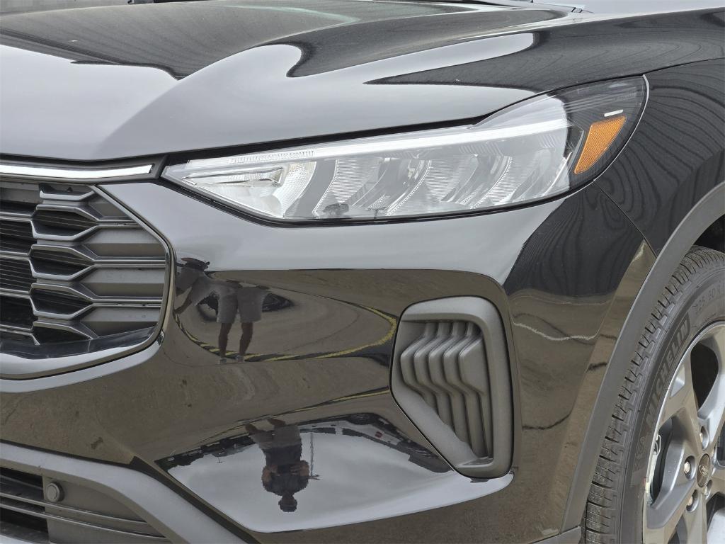 new 2025 Ford Escape car, priced at $26,572