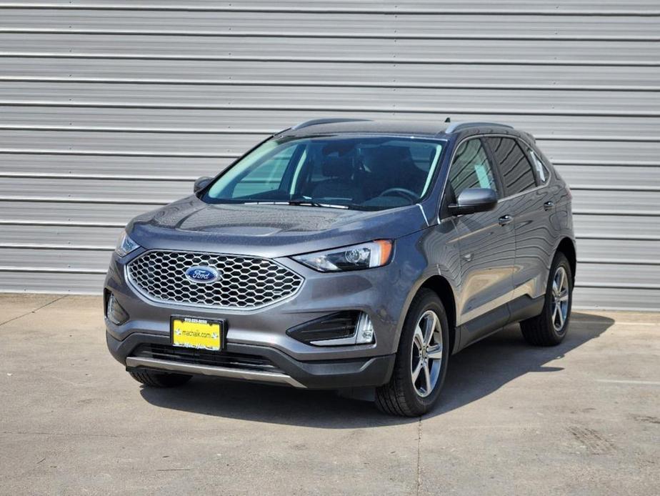 new 2024 Ford Edge car, priced at $29,570