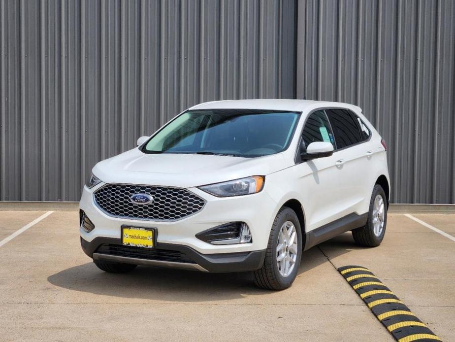 new 2024 Ford Edge car, priced at $29,505