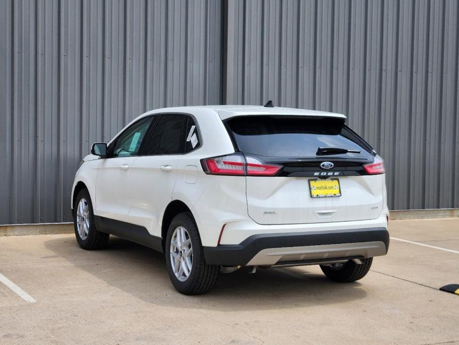 new 2024 Ford Edge car, priced at $29,505