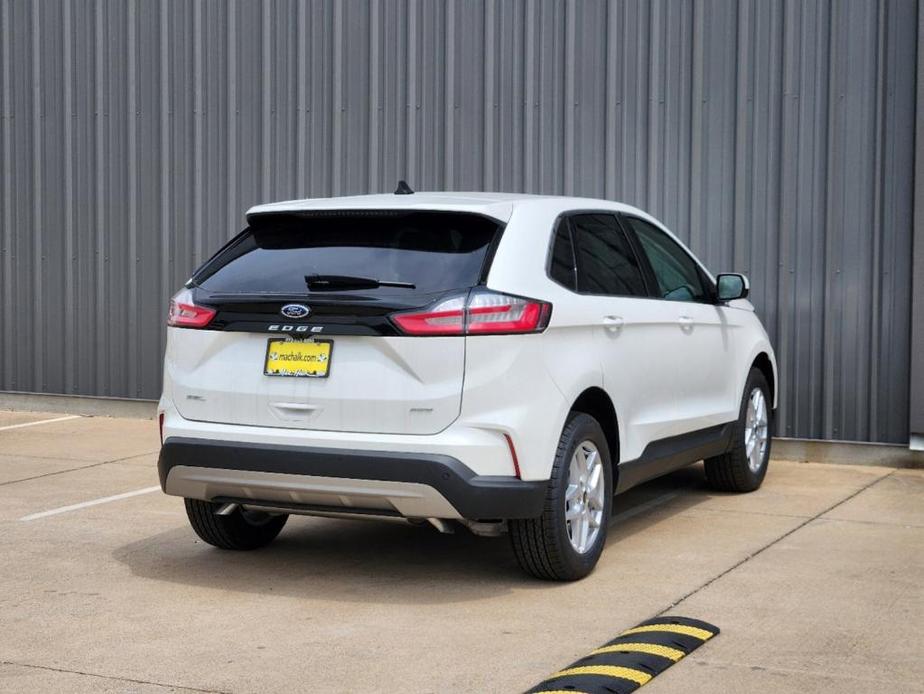 new 2024 Ford Edge car, priced at $29,505