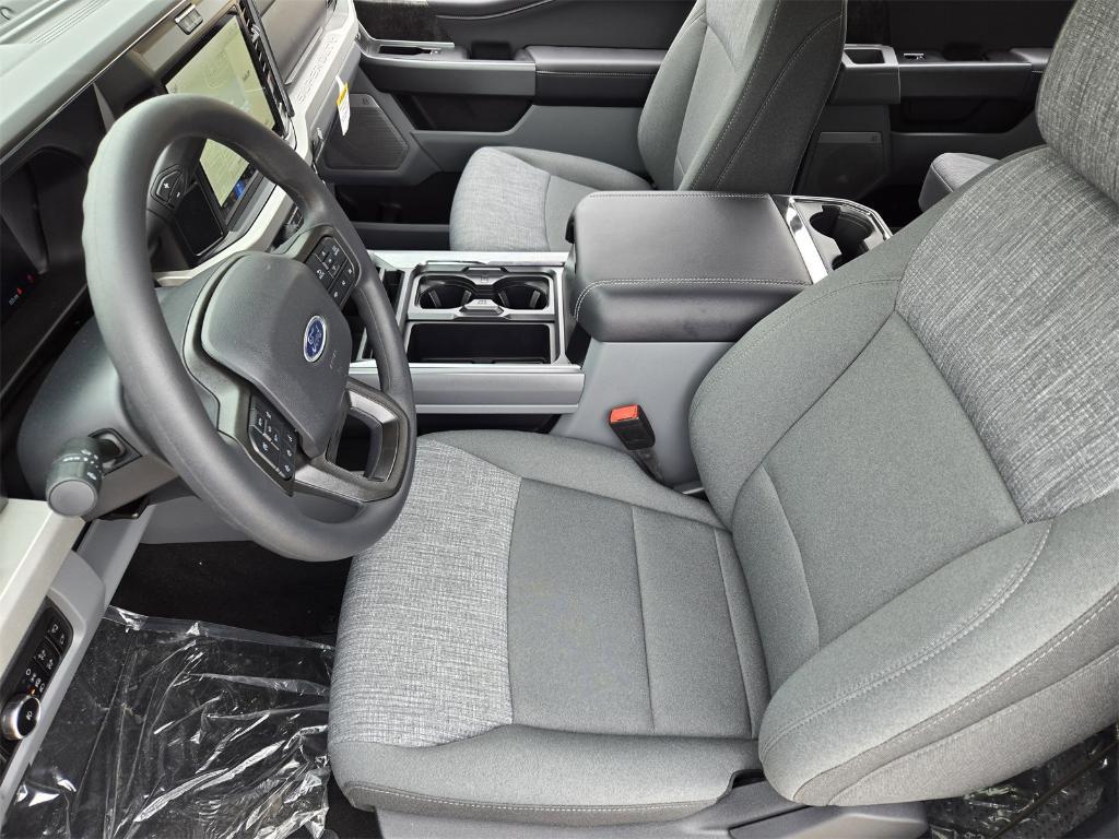 new 2025 Ford F-250 car, priced at $72,774