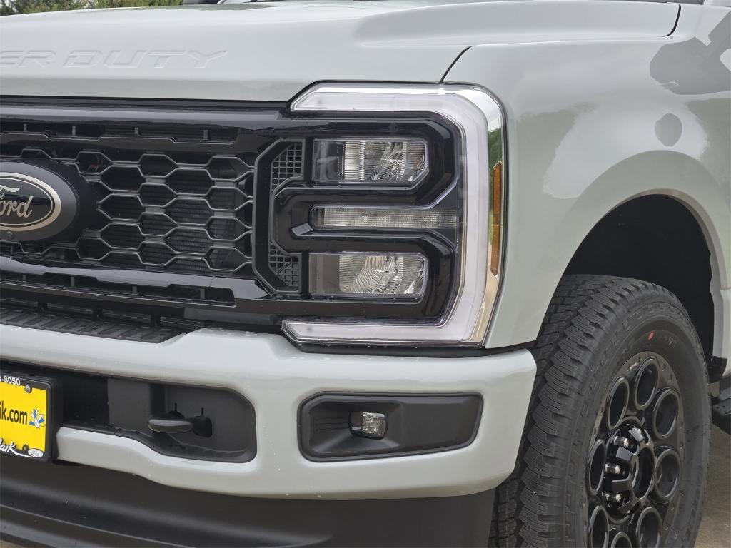 new 2025 Ford F-250 car, priced at $72,774