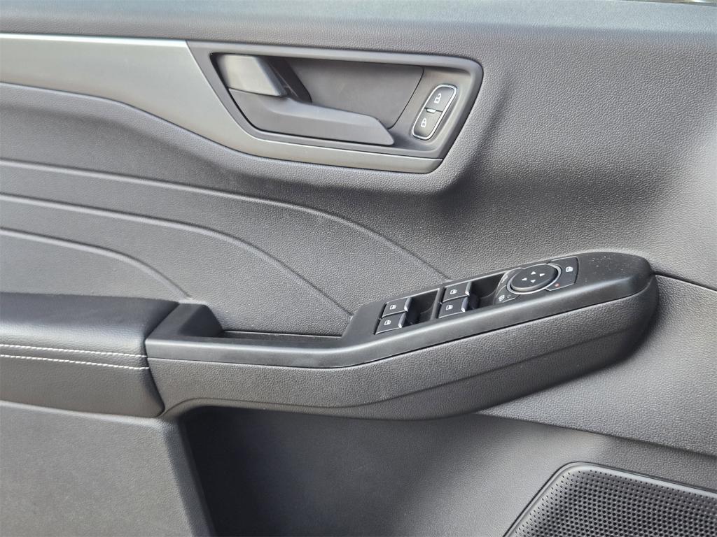 new 2025 Ford Escape car, priced at $22,995