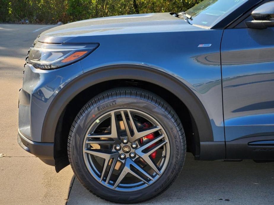 new 2025 Ford Explorer car, priced at $47,785