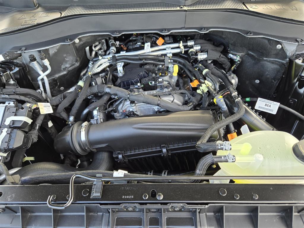 new 2025 Ford Explorer car, priced at $39,265
