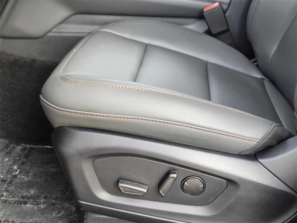 new 2025 Ford Explorer car, priced at $38,515