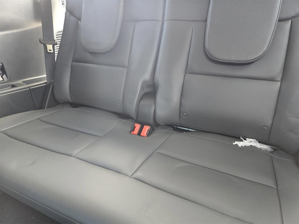 new 2025 Ford Explorer car, priced at $39,265