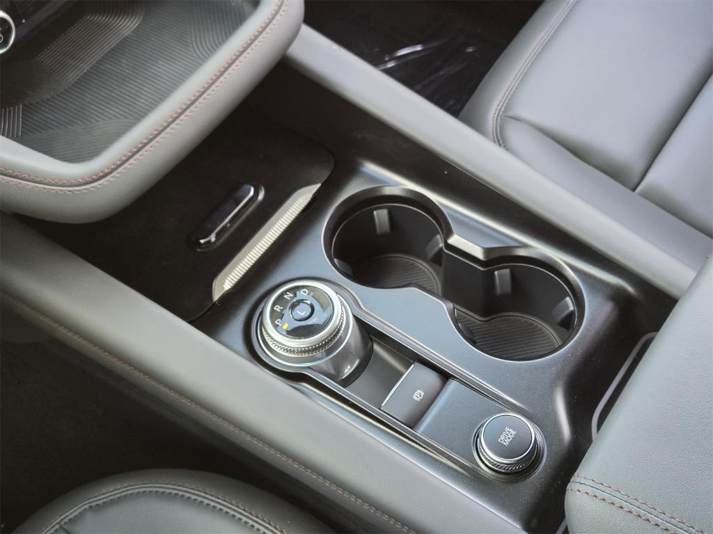 new 2025 Ford Explorer car, priced at $39,265