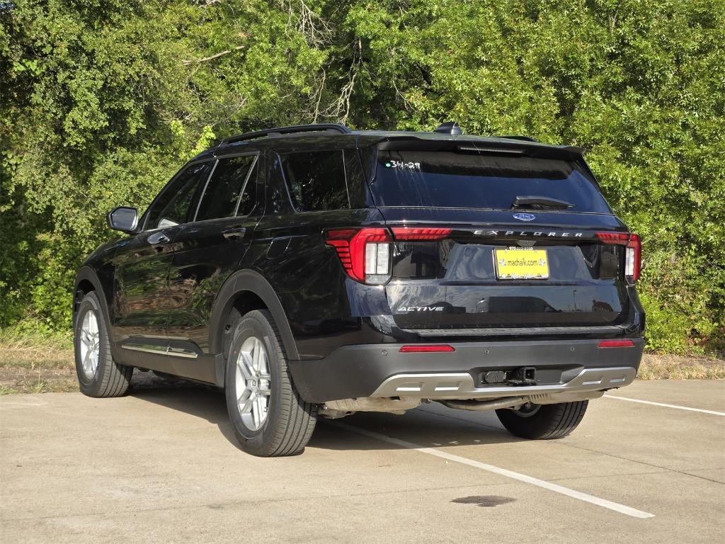 new 2025 Ford Explorer car, priced at $39,265