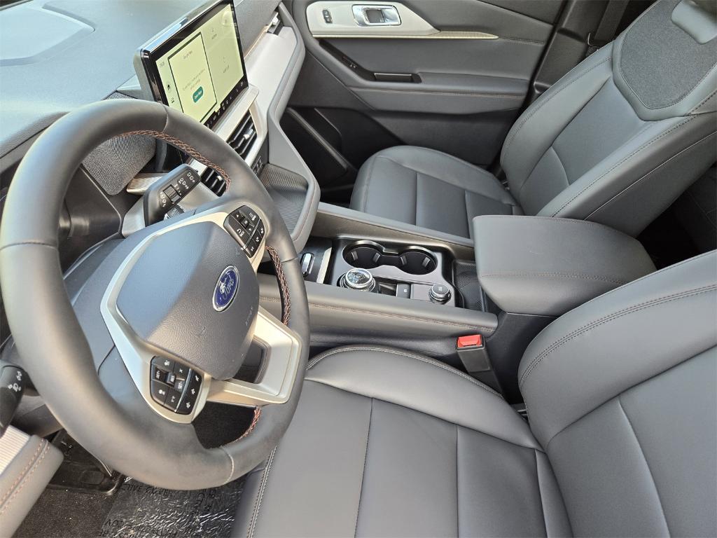 new 2025 Ford Explorer car, priced at $39,265