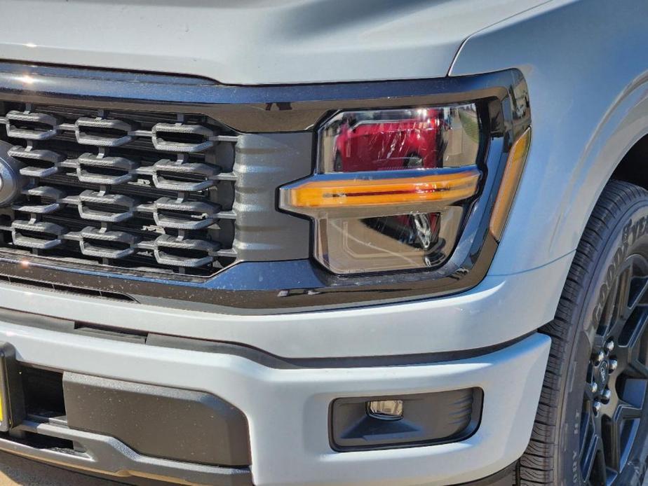 new 2024 Ford F-150 car, priced at $40,040