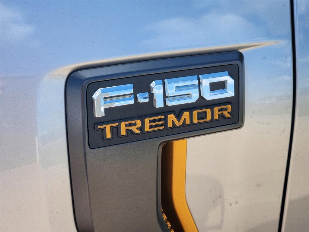 new 2025 Ford F-150 car, priced at $60,538