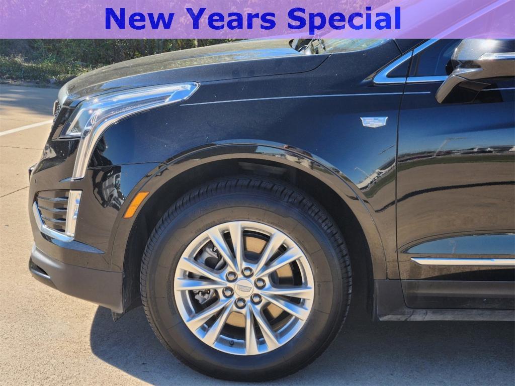 used 2022 Cadillac XT5 car, priced at $22,170