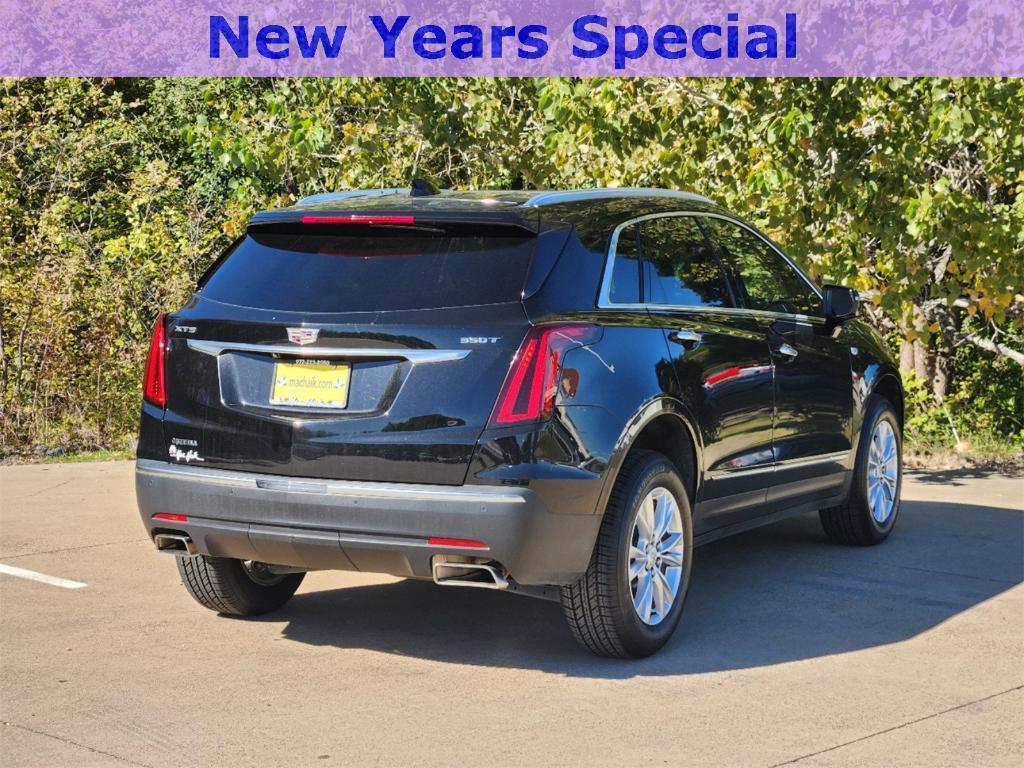 used 2022 Cadillac XT5 car, priced at $22,170