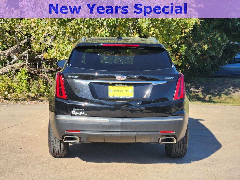 used 2022 Cadillac XT5 car, priced at $22,170