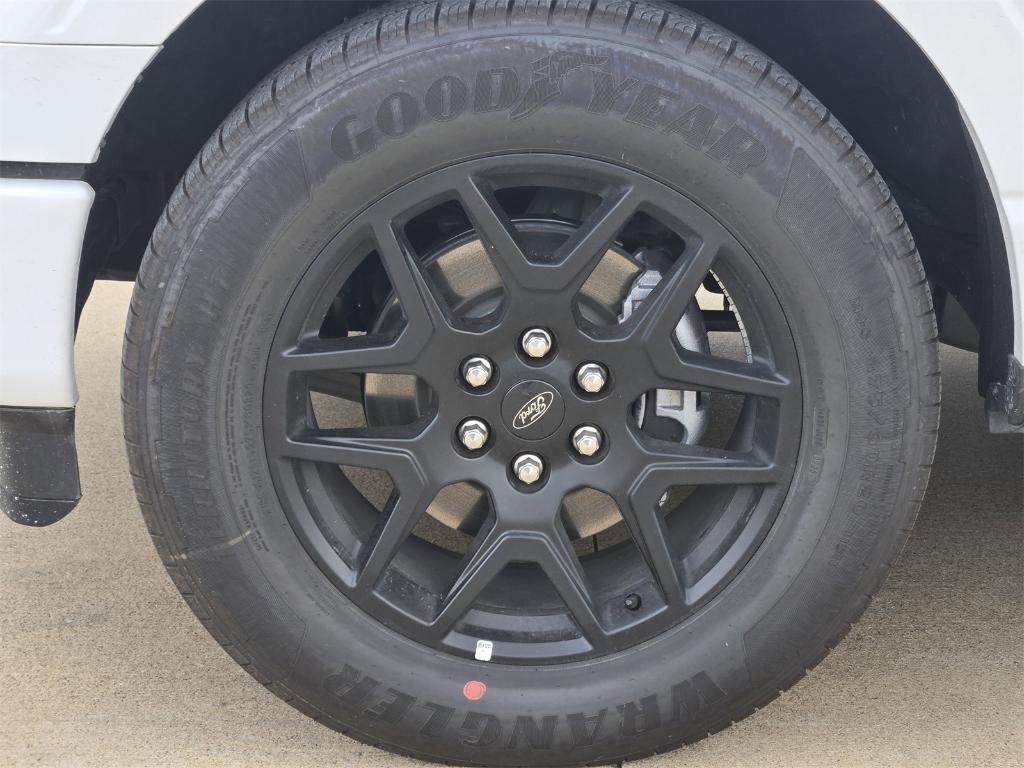 new 2025 Ford F-150 car, priced at $44,060
