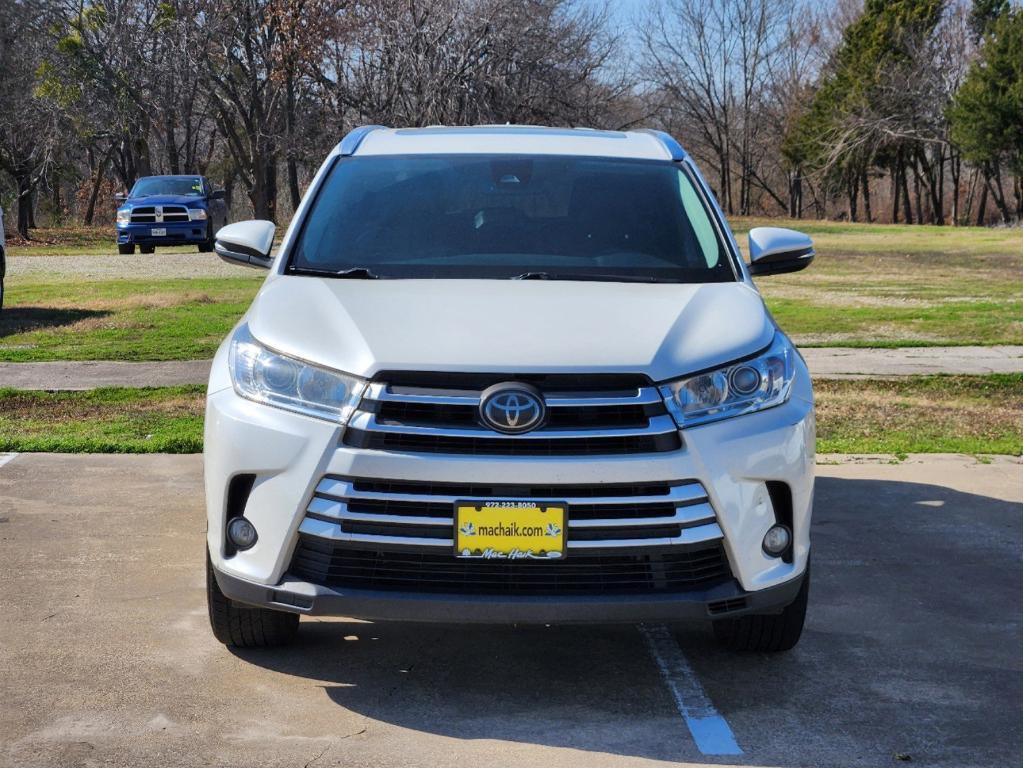 used 2018 Toyota Highlander car, priced at $17,400