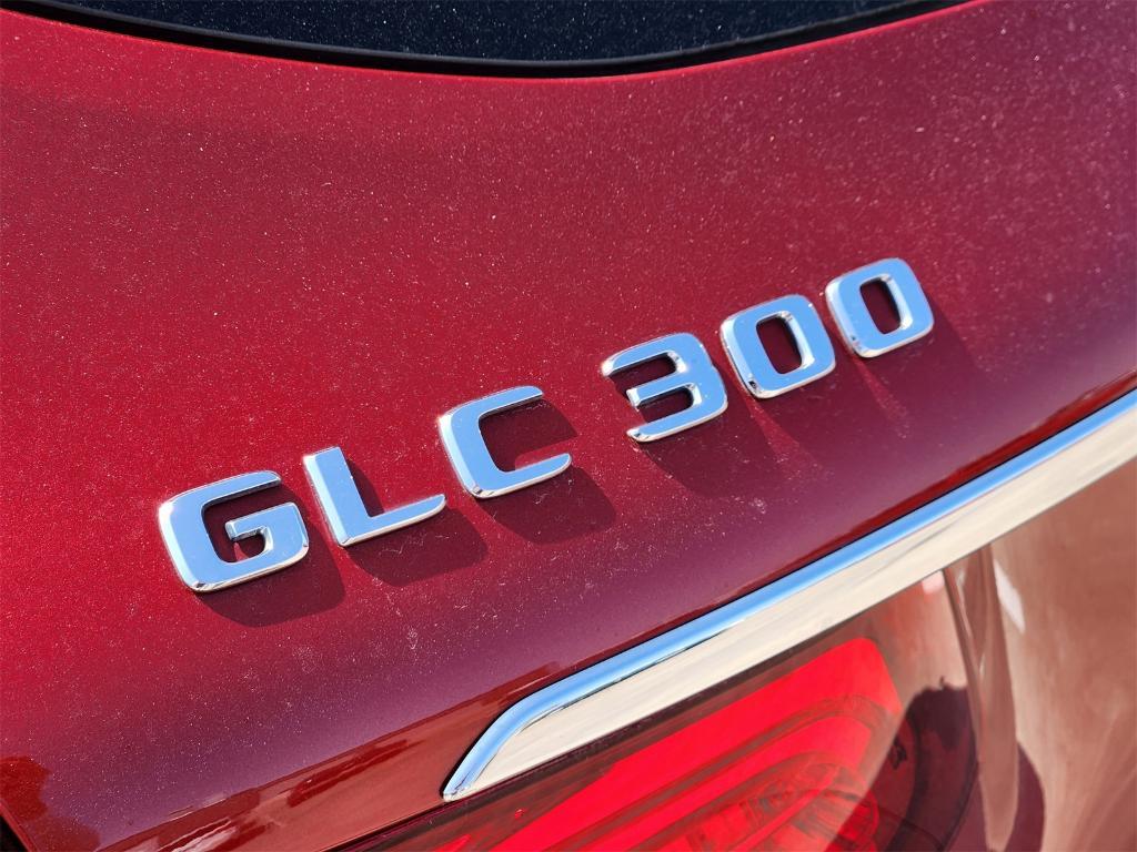 used 2019 Mercedes-Benz GLC 300 car, priced at $19,440