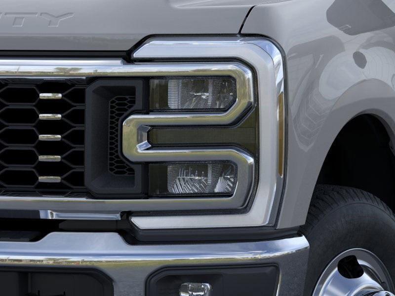 new 2025 Ford F-350 car, priced at $92,320