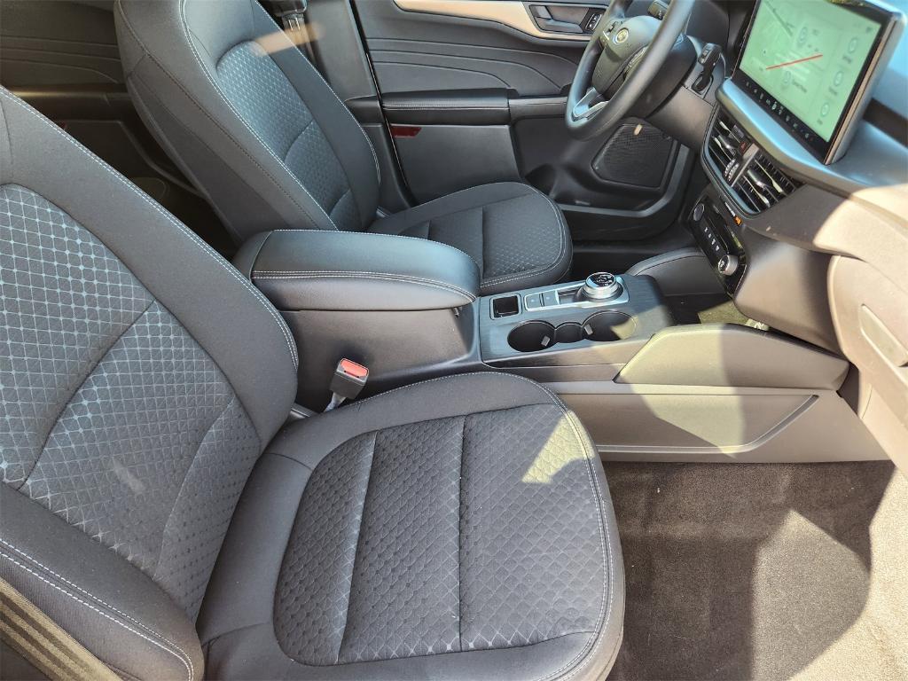 new 2025 Ford Escape car, priced at $22,350