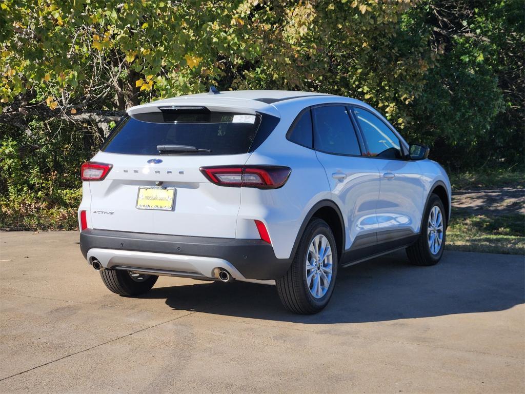 new 2025 Ford Escape car, priced at $22,350