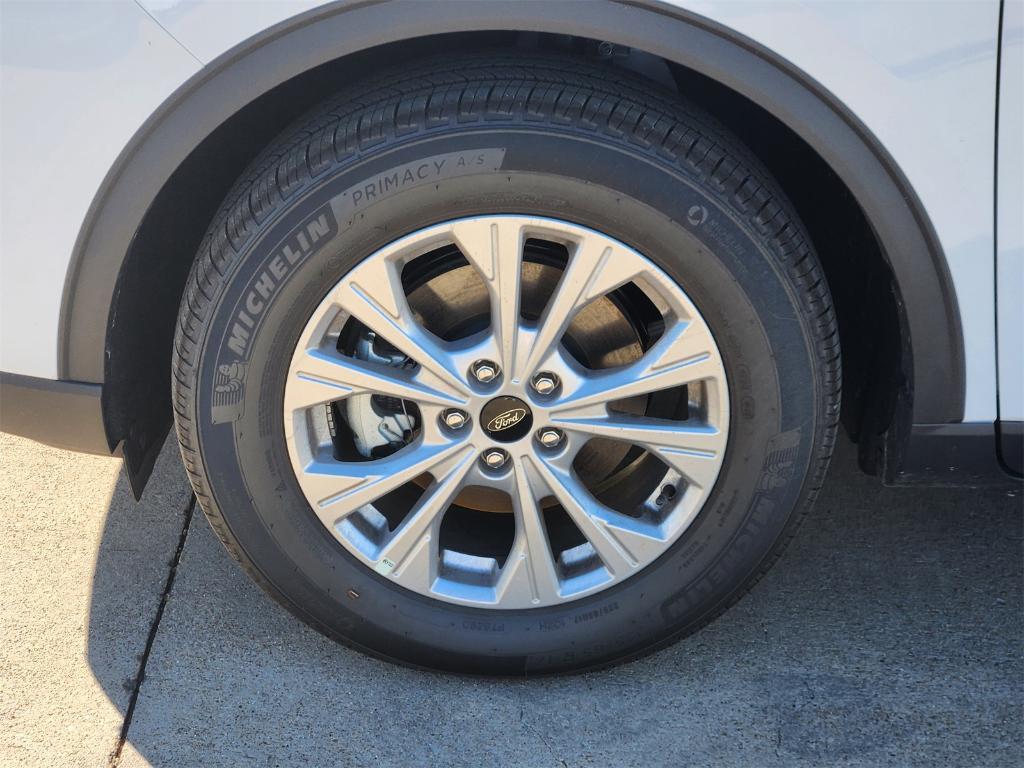 new 2025 Ford Escape car, priced at $22,350